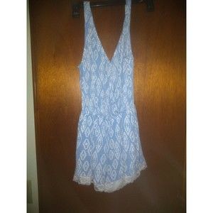 Mimi Chica Surplice Shorts Romper Blue and White Graphic pattern Small